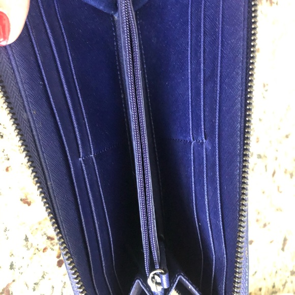 Armani Exchange wallet - Picture 2 of 6